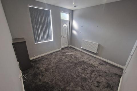 3 bedroom terraced house to rent, Leicester LE3