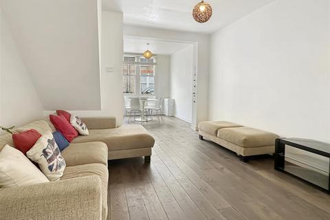 3 bedroom terraced house for sale, Suez Road, Cambridge CB1