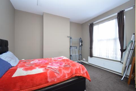 3 bedroom terraced house for sale, Cedar Road, Highfields, Leicester, LE2