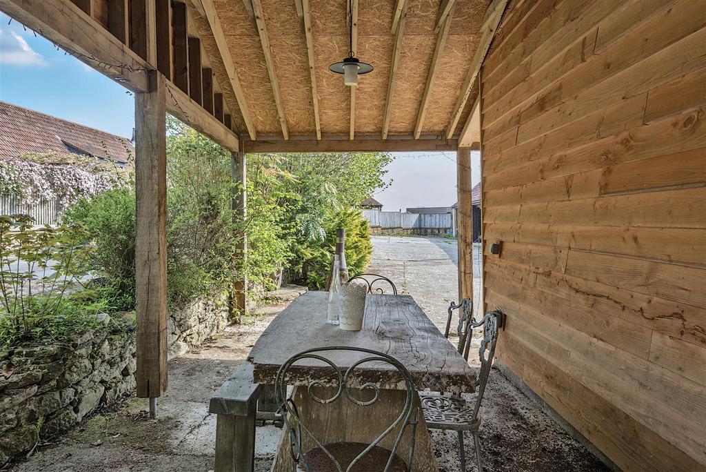 Verandah to the side of the Annexe