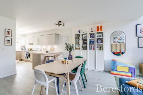 3 bedroom semi-detached house for sale, Jackson Bacon View, Springfield, CM1