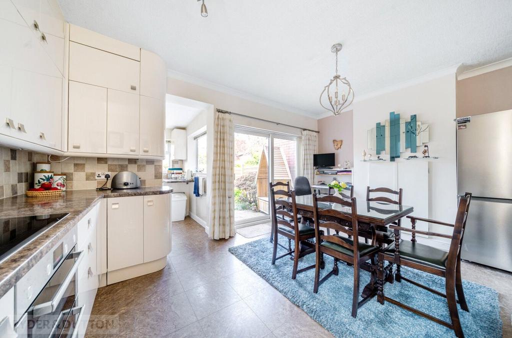 Dining/Kitchen