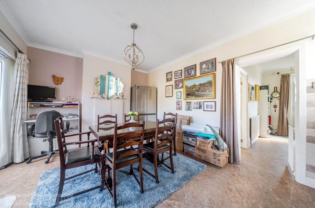 Dining/Kitchen