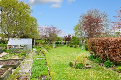 undefined, Burleigh Lane, Street