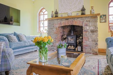 4 bedroom barn conversion for sale, 3 St Davids View, Llanddewi