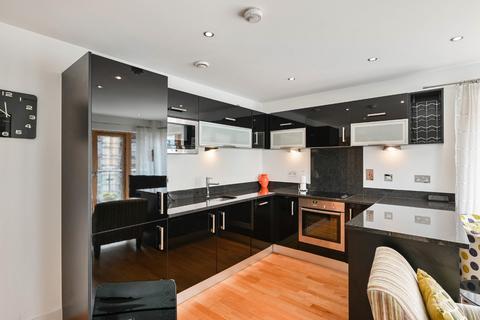 2 bedroom flat for sale, Cordwainers Court, Hungate, York, YO1