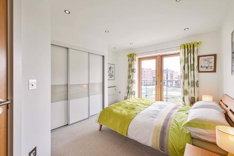 2 bedroom flat for sale, Cordwainers Court, Hungate, York, YO1