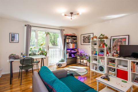 1 bedroom flat for sale, Plimsoll Close, Limehouse, E14