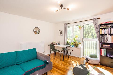 1 bedroom flat for sale, Plimsoll Close, Limehouse, E14