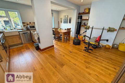 3 bedroom end of terrace house for sale, Buckminster Road, Leicester, LE3