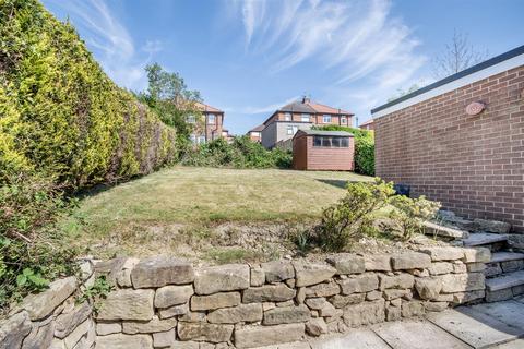 13 Brecks Crescent, Rotherham, S65 3HZ