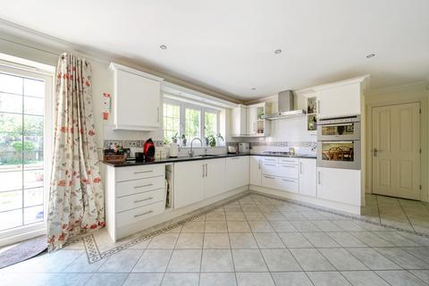 4 bedroom bungalow for sale, Locks Road, Locks Heath, Southampton, Hampshire, SO31