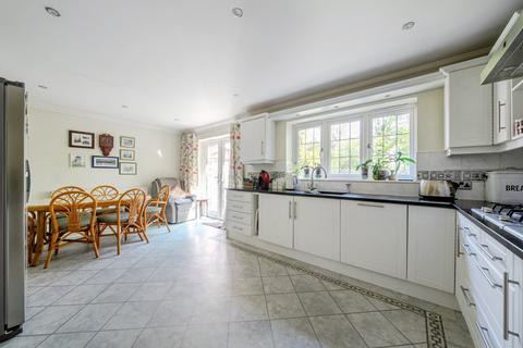 4 bedroom bungalow for sale, Locks Road, Locks Heath, Southampton, Hampshire, SO31