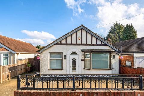 undefined, High Road, Cowley, Uxbridge