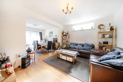 undefined, High Road, Cowley, Uxbridge