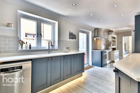 2 Bambers Lane, Emneth, Wisbech, PE14 8AJ