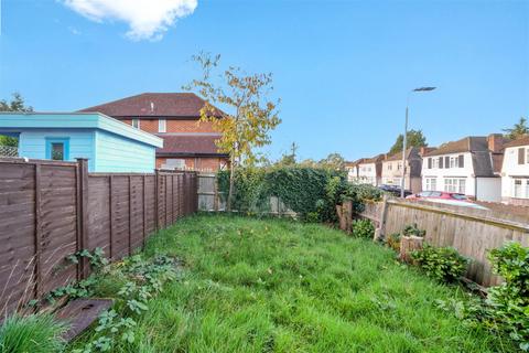 8, Preston Court York Road, Northwood, HA6 1JW