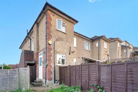8, Preston Court York Road, Northwood, HA6 1JW