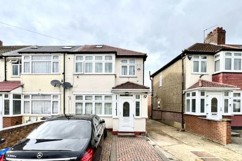 undefined, Hadley Gardens, Southall, Greater London, UB2