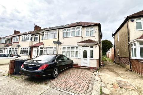 undefined, Hadley Gardens, Southall, Greater London, UB2