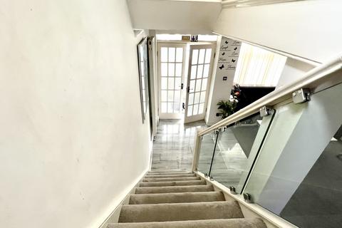 undefined, Hadley Gardens, Southall, Greater London, UB2