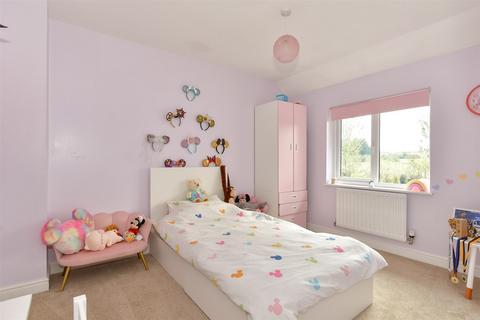 50 Bramling Way, Rainham, Gillingham, ME8 8FG