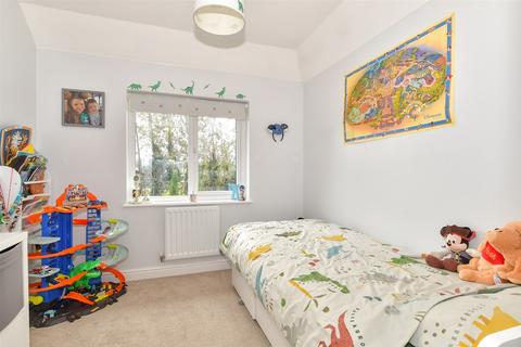 50 Bramling Way, Rainham, Gillingham, ME8 8FG