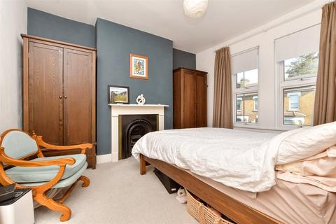 6 Croham Road, South Croydon, CR2 7BA