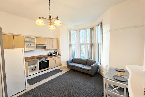 1 bedroom apartment to rent, Fairfield Crescent, Liverpool, L6