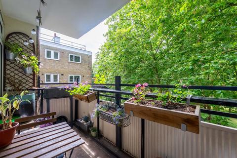3 bedroom apartment for sale, Highbury New Park, London, N5
