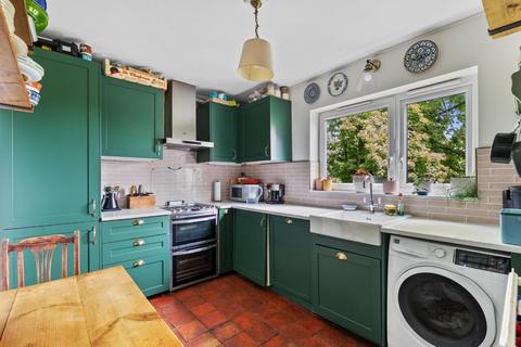 3 bedroom apartment for sale, Highbury New Park, London, N5