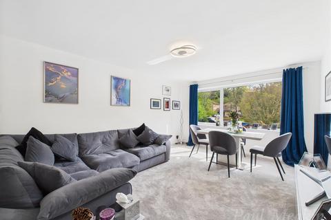 2 bedroom flat for sale, Hawkhirst Road, Kenley