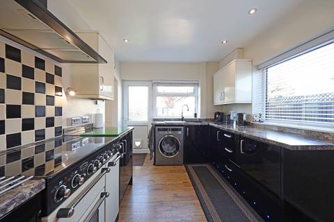 2 Cherry Tree Close, Trentham, Stoke-on-trent, ST4 8LZ