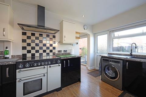 2 Cherry Tree Close, Trentham, Stoke-on-trent, ST4 8LZ