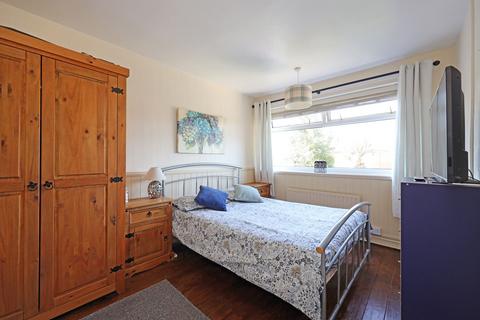 2 Cherry Tree Close, Trentham, Stoke-on-trent, ST4 8LZ