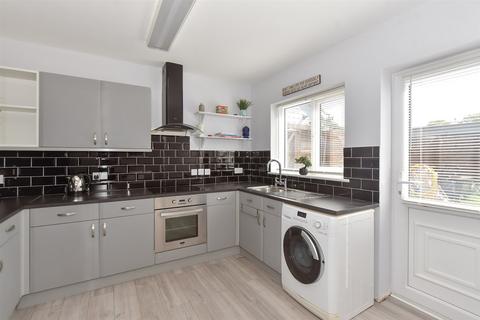 2 bedroom semi-detached bungalow for sale, Belchamps Road, Wickford, Essex