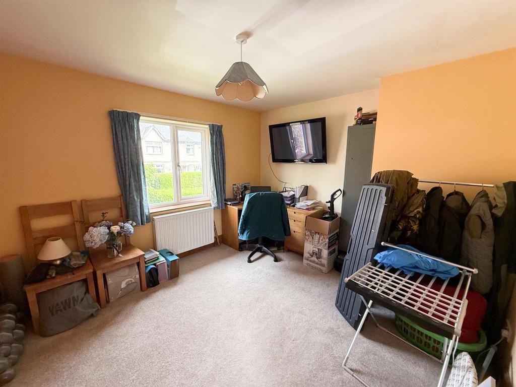 Two bedroom semi detached Silsden - 14
