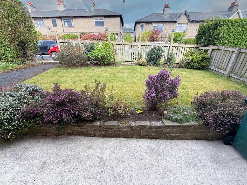 Two bedroom semi detached Silsden - 17