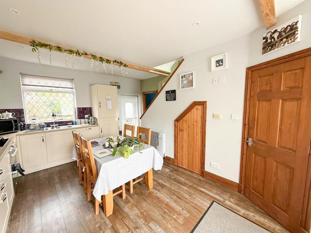 Two bedroom semi detached Silsden - 9
