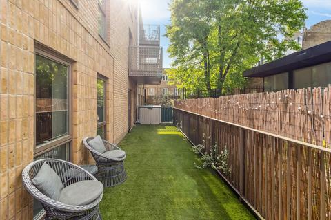 2 bedroom apartment for sale, Broadhead Apartments, St. Clements Avenue, London, E3