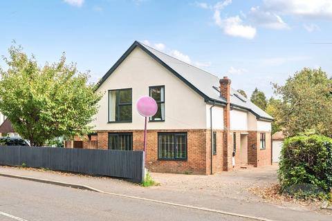 4 bedroom detached house for sale, Lower Guildford Road, Knaphill, Woking, Surrey, GU21
