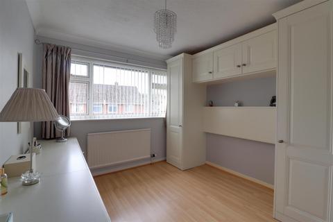 21 Knapp Lane, Cam, Dursley, GL11 5LS