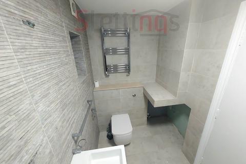 2 bedroom flat to rent, Hendon, NW4