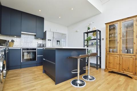 2 bedroom flat for sale, Jedburgh Road, Plaistow