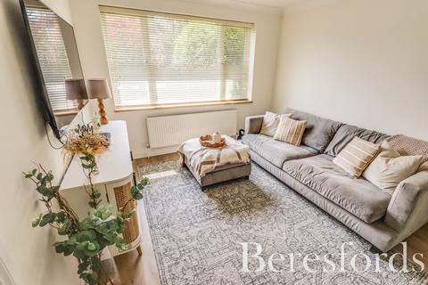 3 bedroom semi-detached house for sale, Walkers Close, Chelmsford, CM1