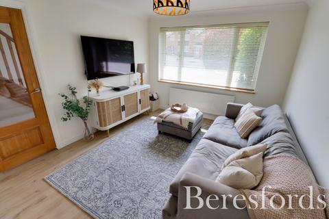 3 bedroom semi-detached house for sale, Walkers Close, Chelmsford, CM1