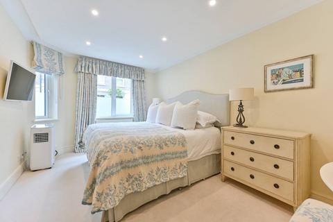 2 bedroom flat for sale, Holbein Place, Sloane Square, London, SW1W
