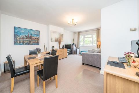 undefined, Hampton Road, Twickenham TW2