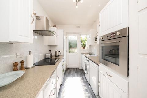 undefined, Hampton Road, Twickenham TW2