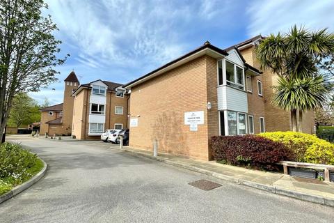1 bedroom retirement property for sale, Penrhyn Avenue, Rhos On Sea, Colwyn Bay